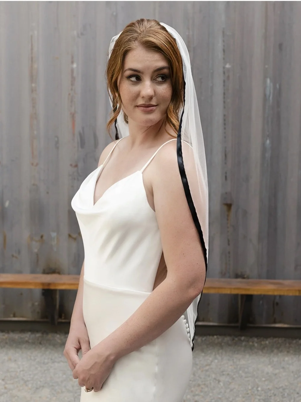 En Vogue V2291C cathedral veil black ribbon edge